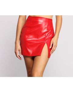 RED LEATHER MINI SKIRT WITH STYLE